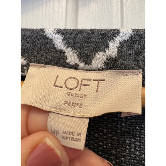 NWOT LOFT Gray Geometrical Midi Dress long sleeves Medium Petite - Picture 7 of 10